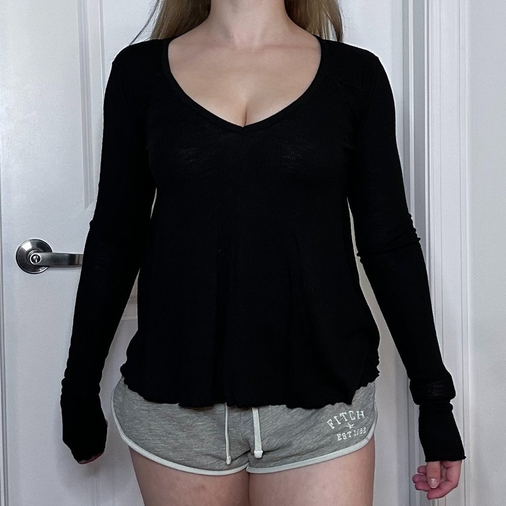 Free People Black Babydoll Long Sleeve V-Neck Tee - XS